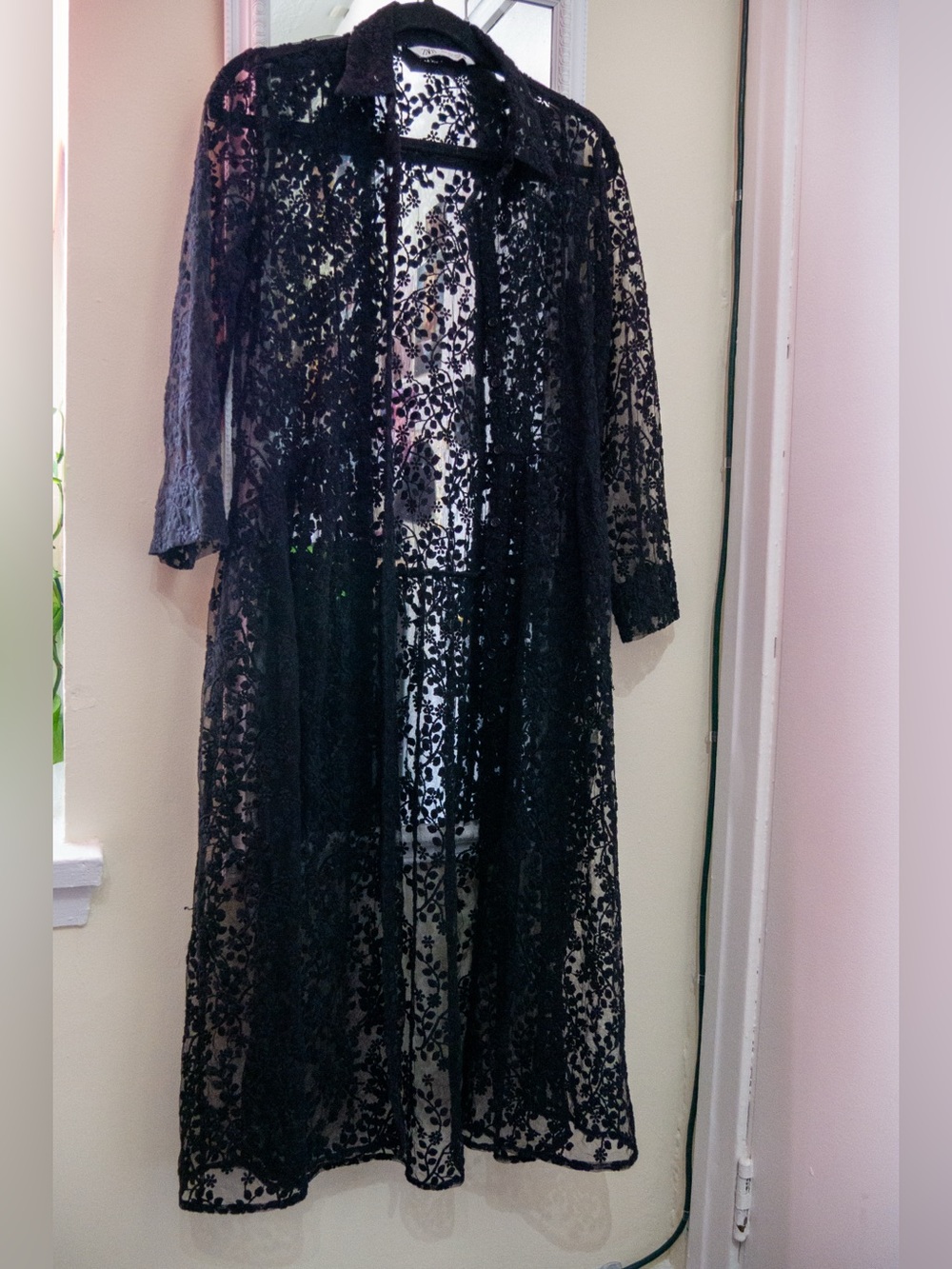 Zara Black Sheer Lace Duster Robe